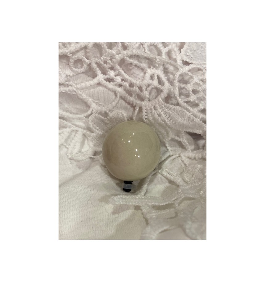 bola luna de ceramica blanca