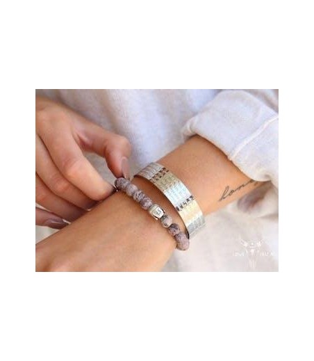 brazalete con texto love ibiza plateada Complementos